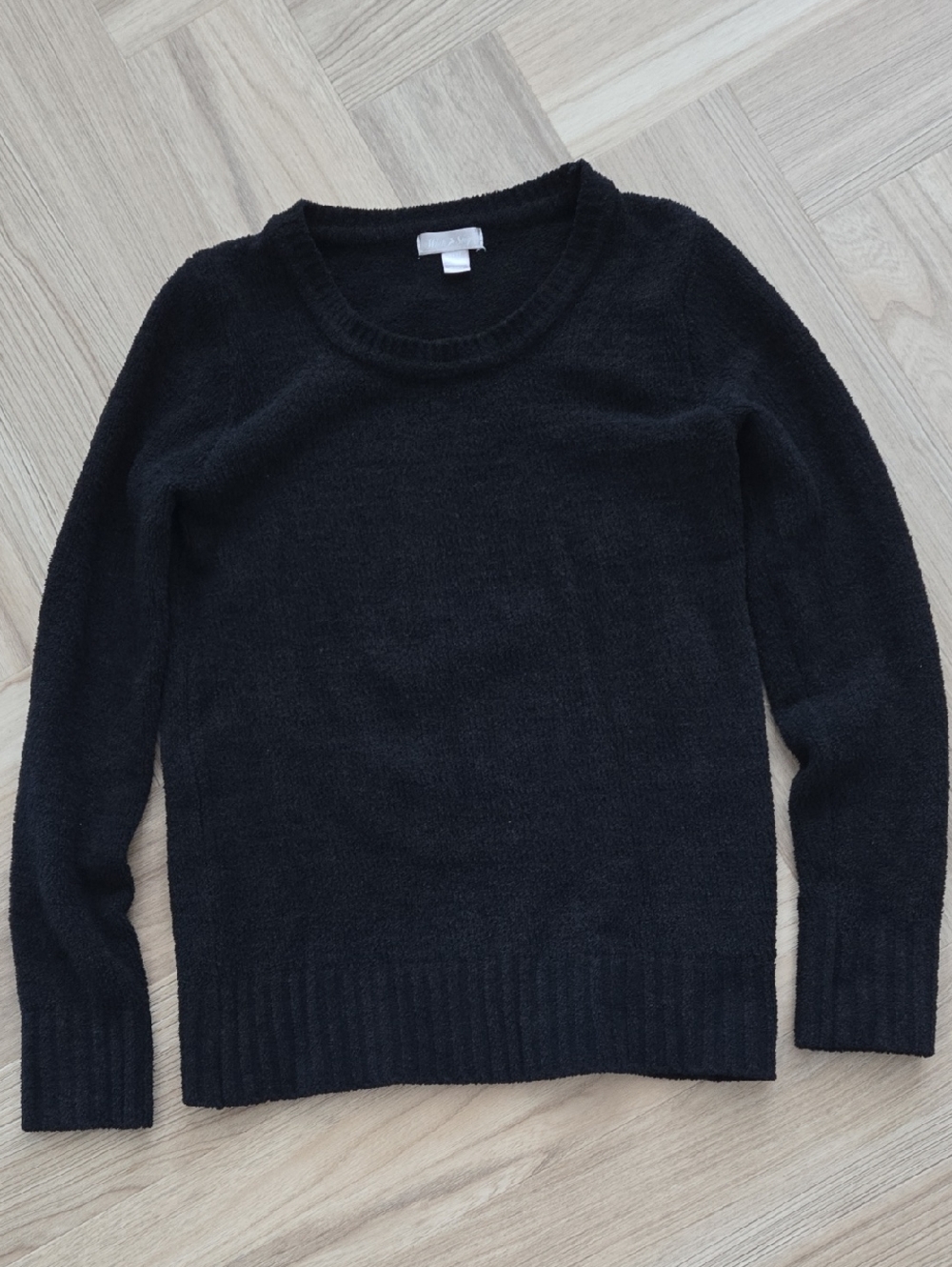 White Stag Classic Black Crewneck Women’s Sweater
